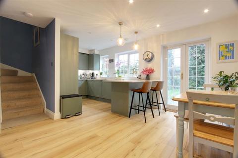 4 bedroom house for sale, Old Farm, Pitstone