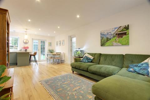 4 bedroom house for sale, Old Farm, Pitstone