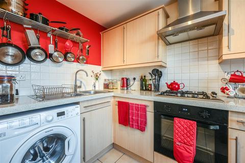 4 bedroom townhouse for sale, Scholars Walk, Bexhill-On-Sea
