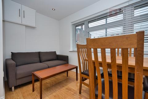 2 bedroom maisonette to rent, Lower Clapton Road, Lower Clapton, Hackney, E5