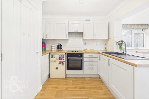2 bedroom detached bungalow for sale, Marlingford Way, Easton, Norwich