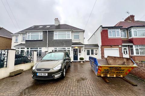 undefined, Uxbridge Road, Feltham TW13