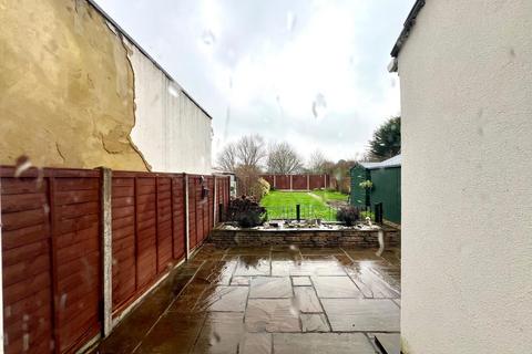 undefined, Uxbridge Road, Feltham TW13