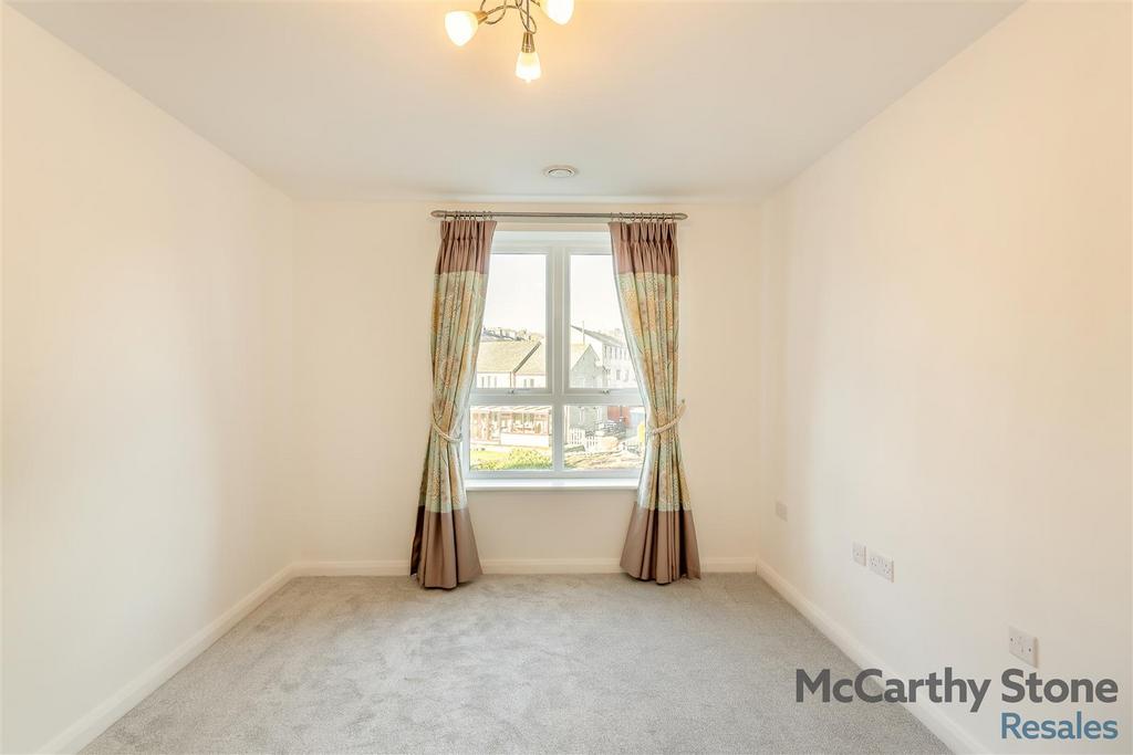 8677309-interior06.jpg