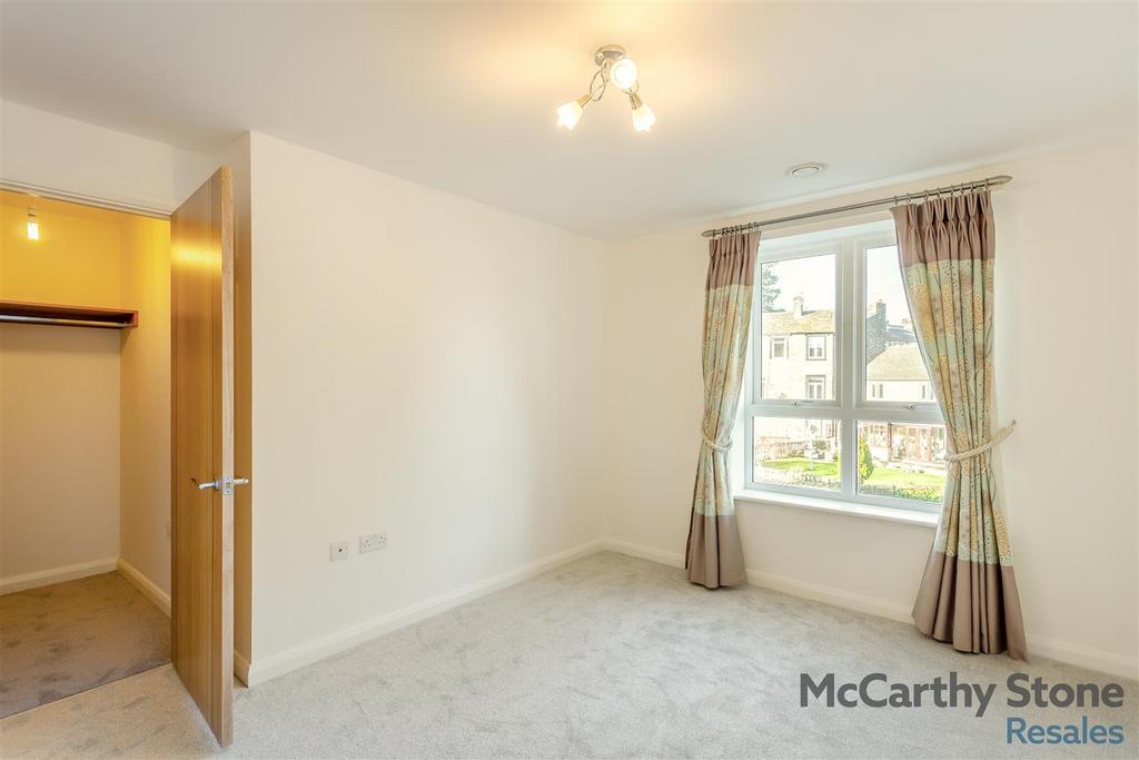 8677309-interior07.jpg