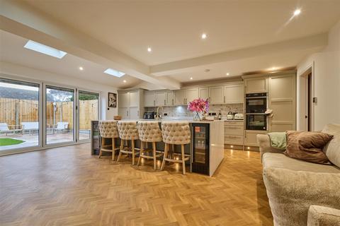 undefined, Saddlers Close, Burbage, Hinckley