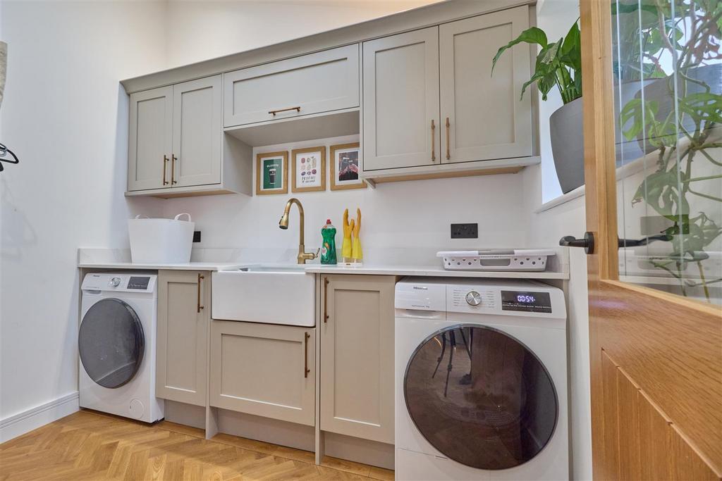 Refitted Utility Room to Side