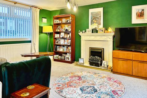 3 bedroom end of terrace house for sale, Stoneleigh Place, Longbenton, Newcastle upon Tyne, NE12