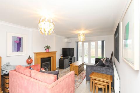 undefined, Dobbs Close, Sheffield S21