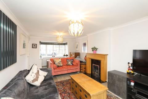 undefined, Dobbs Close, Sheffield S21
