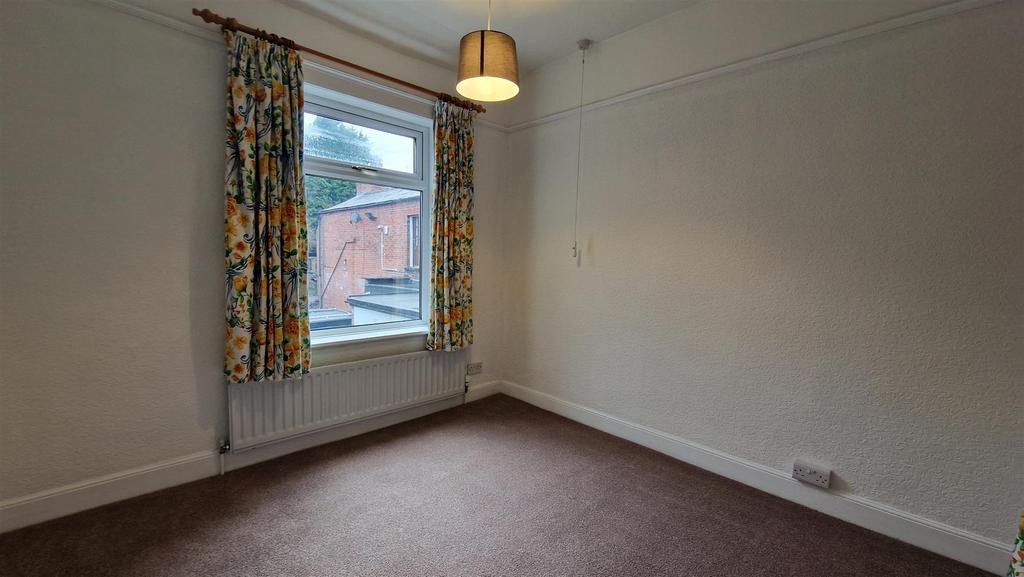 Rear bedroom