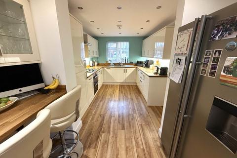 4 bedroom semi-detached house for sale, Newlands Avenue, Exmouth