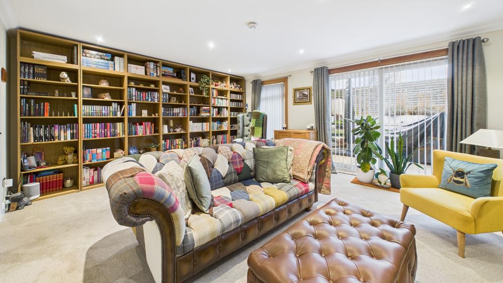 Photo 25
