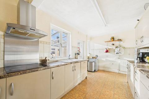 4 bedroom semi-detached house for sale, Wilbarn Road, Preston, Paignton