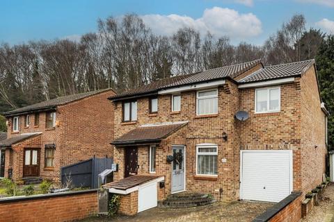 Abbeydale Gardens, Leeds, West Yorkshire, LS5