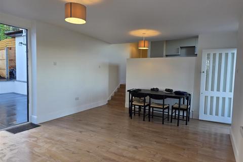 undefined, Chelsworth Drive, London