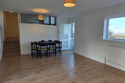 undefined, Chelsworth Drive, London