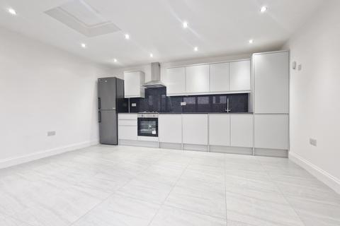 1 bedroom flat to rent, 58 Hamilton Avenue, Barkingside, Essex, IG6 1AD, UK