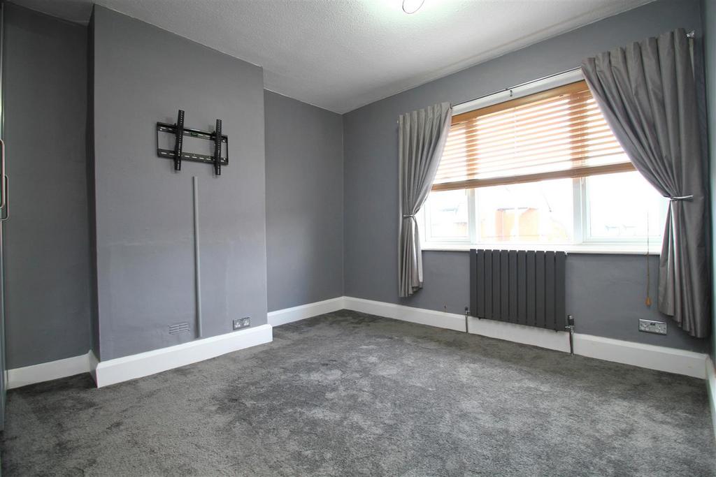 Bedroom one..jpg