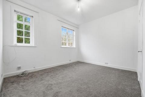 undefined, Holyoake Walk, W5