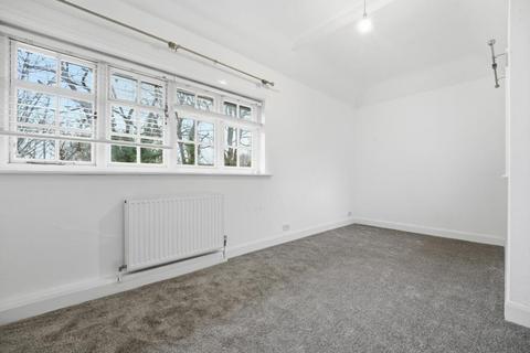 undefined, Holyoake Walk, W5