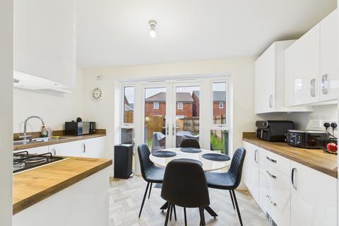 2 bedroom semi-detached house for sale, Bond Gardens, Stourport on Severn, DY13 9FT