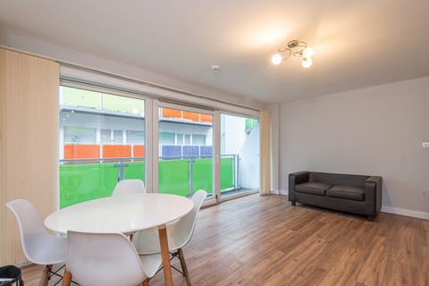 2 bedroom flat to rent, Concord Street, Leeds LS2