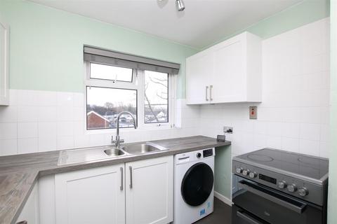 1 bedroom flat to rent, Greenacres, Furnace Green, Crawley