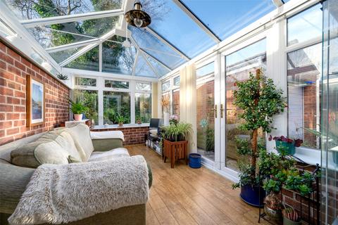 3 bedroom detached house for sale, Chaffinch Close, Leicester, Leicestershire