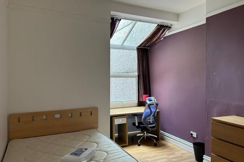 undefined, Glanbrydan Avenue, ,
