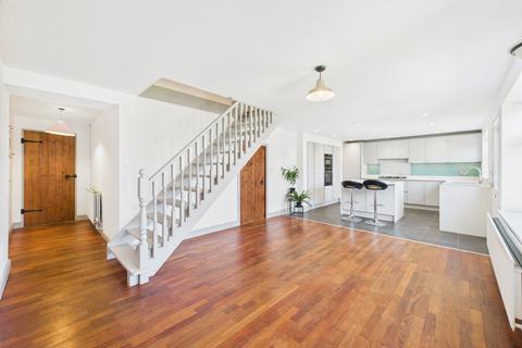 4 bedroom cottage for sale, Forest Road, Hartwell, NN7 2HE