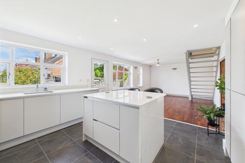 4 bedroom cottage for sale, Forest Road, Hartwell, NN7 2HE
