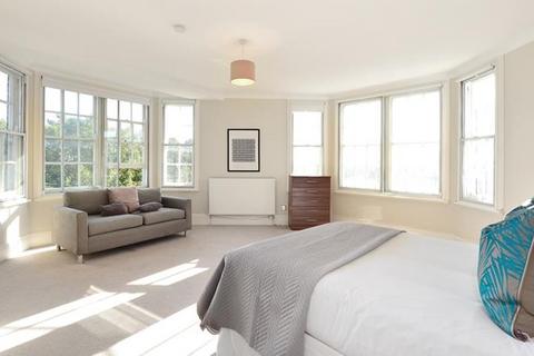 5 bedroom apartment to rent, Park Road, St John's Wood, NW8