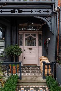 4 bedroom terraced house for sale, Normanby Road, London, NW10