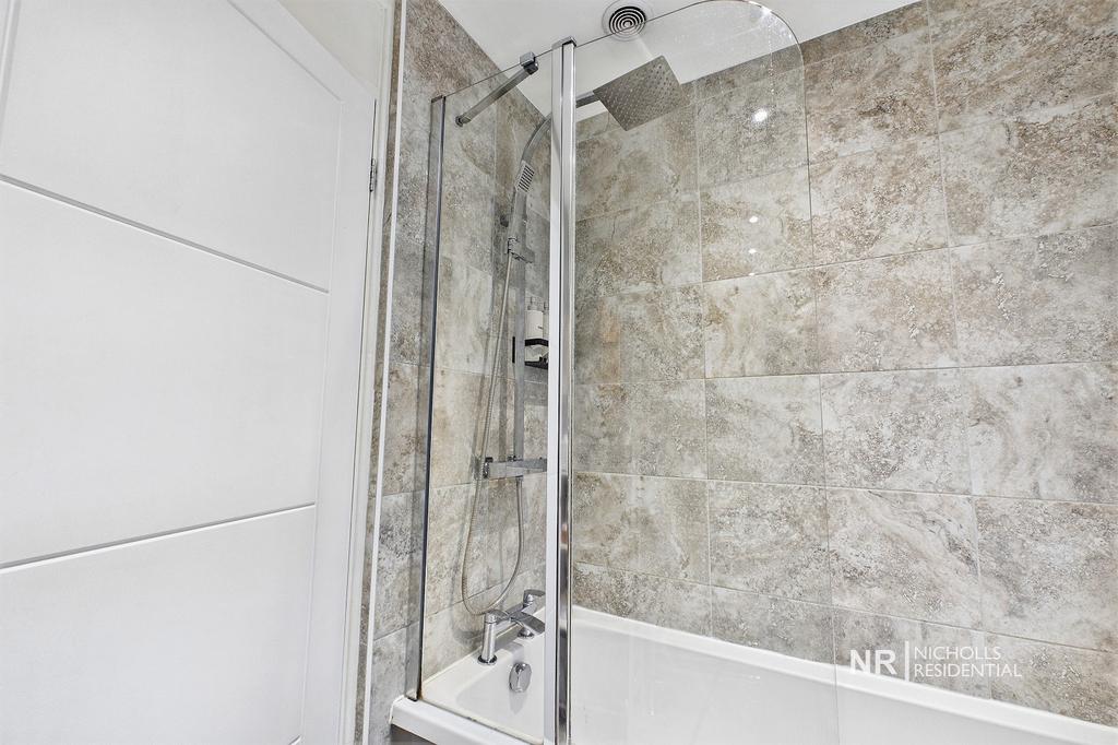 Bathroom Extra Photo