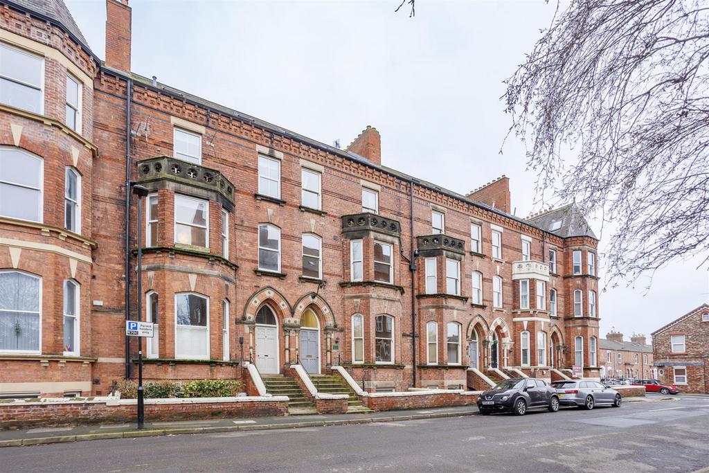 Flat 7 10 Wenlock Terrace  6.jpg