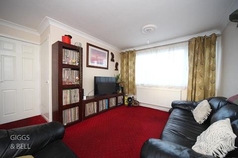 3 bedroom end of terrace house for sale, Thrales Close, Luton, Bedfordshire, LU3