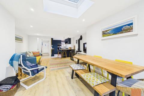 4 bedroom end of terrace house for sale, Park An Fenten, St. Agnes, TR5 0AP