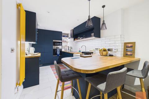 4 bedroom end of terrace house for sale, Park An Fenten, St. Agnes, TR5 0AP