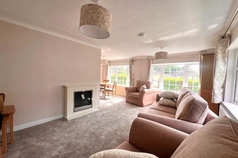 2 bedroom park home for sale, Burnt Oak Lane, Newdigate RH5