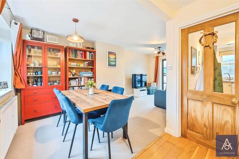 2 bedroom end of terrace house for sale, Bell Lane, Brackley NN13