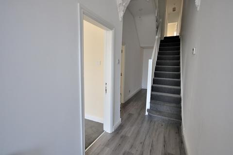 undefined, Bootle L20