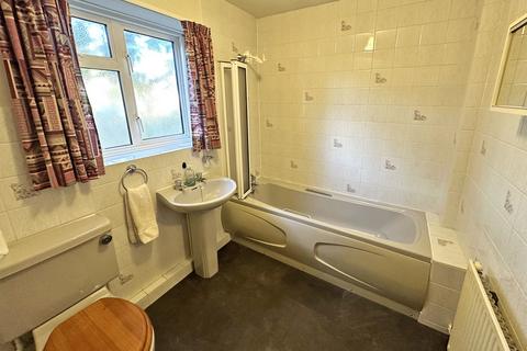 3 bedroom detached house for sale, Chestnut Road, Brockenhurst, Hampshire, SO42
