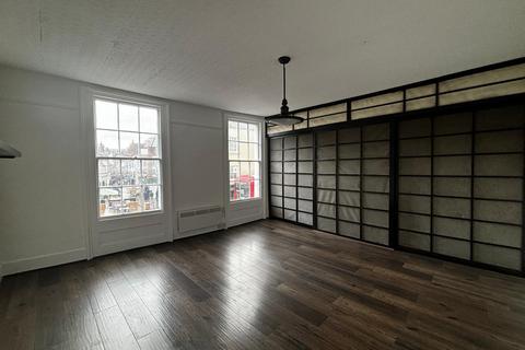 undefined, Eden Street, Kingston Upon Thames, KT1
