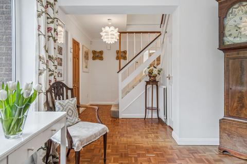 undefined, Shootersway, Berkhamsted, HP4