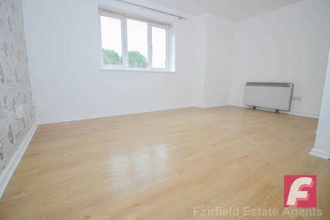 2 bedroom flat to rent, Turnberry Court, Watford, WD19