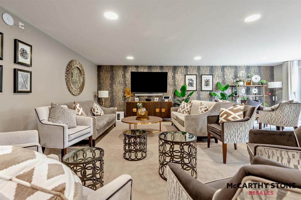 Homeowners Lounge