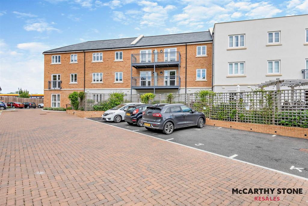 Casterbridge Court