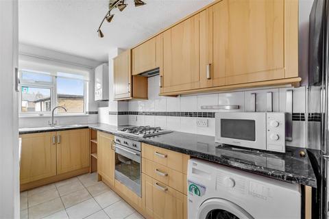 undefined, Brangwyn Crescent, Colliers Wood SW19
