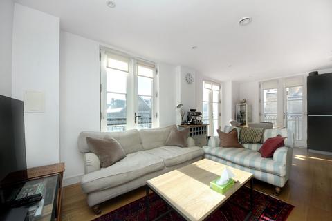 2 bedroom flat to rent, Entwistle Terrace, W6